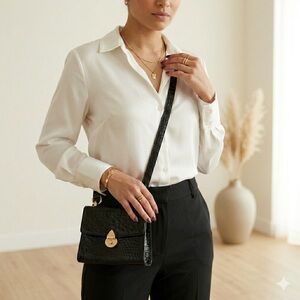 Vintage Holt Renfrew 1960s Black Crocodile Embossed Patent Leather Crossbody Bag